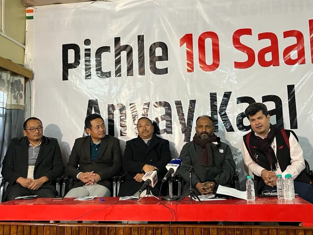 Congress National Spokesperson and National Media Co-ordinator In Charge of Northeast India, Mathew Anthony; Ranajit Mukherjee, AICC Secretary incharge of Nagaland; S Supong Meren Jamir, President, NPCC; Capt GK Zhimomi, Vice President, NPCC and Chairman BJNY-Nagaland Committee; and Seyie Sachu, ex-candidate, 11-Northern Angami- 2 at the press conference at Congress Bhavan on January 11. (Morung Photo)